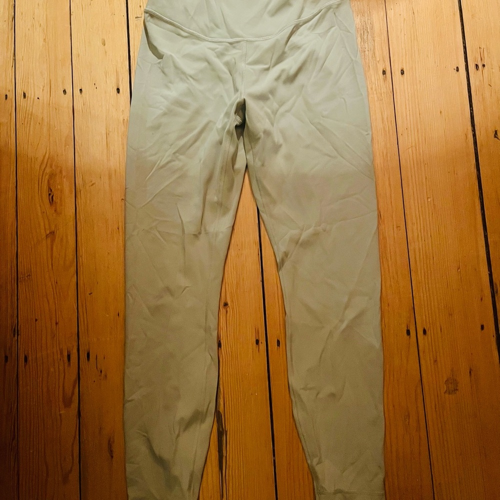 Fog Green Lululemon Wunder Leggings